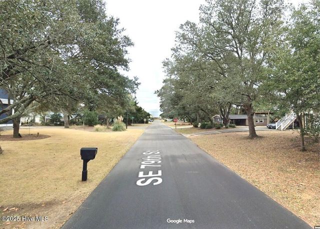 302 SE 79th Street, Oak Island, NC 28465