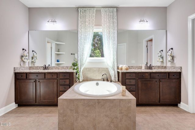 2901 Macintosh Woods Drive, Apex, NC 27502