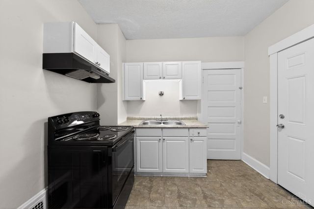 926 Delaware Avenue, Middletown, OH 45044