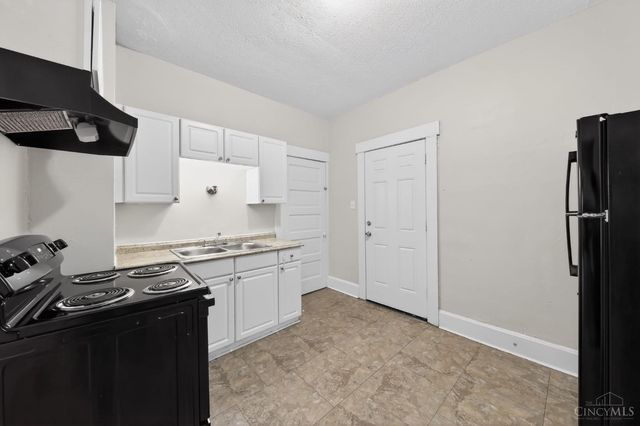 926 Delaware Avenue, Middletown, OH 45044