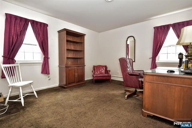 19 Aldbury Drive, Upper Saddle River, NJ 07458