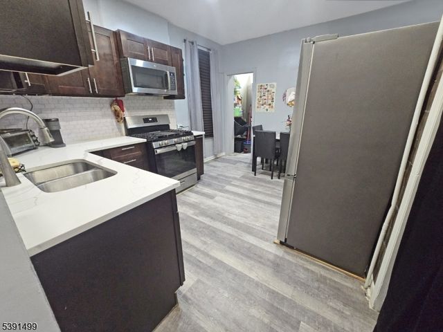 367 Morris Ave 3, Newark City, NJ 07103