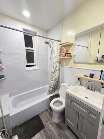 367 Morris Ave 3, Newark City, NJ 07103