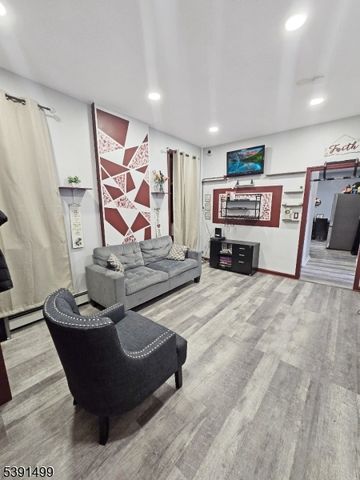 367 Morris Ave 3, Newark City, NJ 07103
