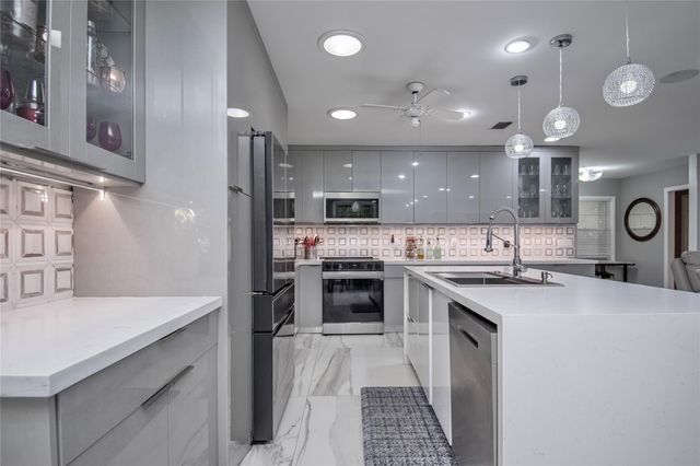 6274 Dusenburg Rd, Delray Beach, FL 33484