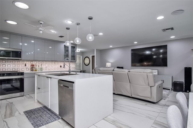 6274 Dusenburg Rd, Delray Beach, FL 33484