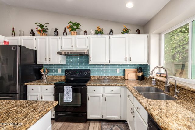 740 W SARAGOSA Street, Chandler, AZ 85225