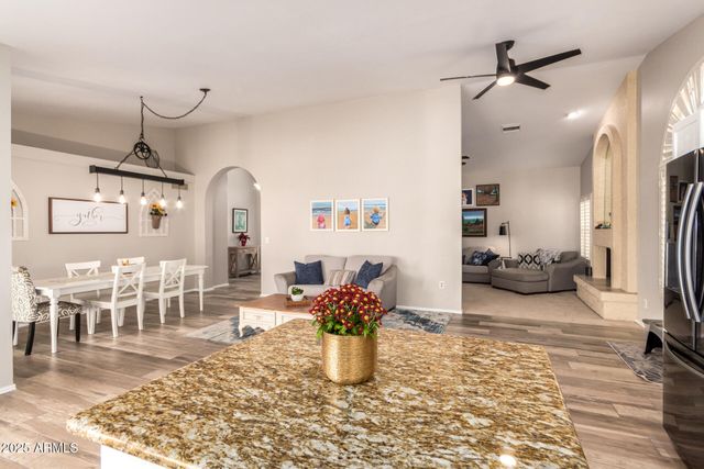 740 W SARAGOSA Street, Chandler, AZ 85225