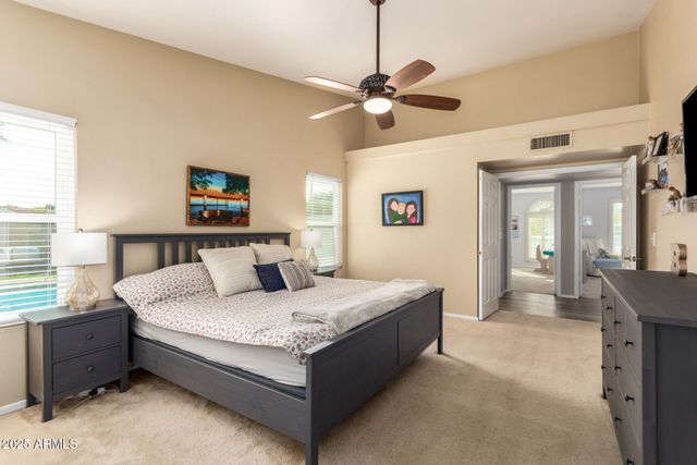 740 W SARAGOSA Street, Chandler, AZ 85225