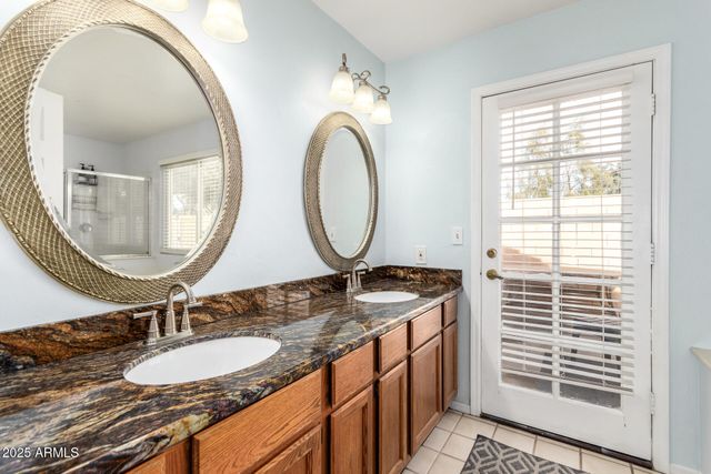 740 W SARAGOSA Street, Chandler, AZ 85225