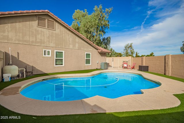 740 W SARAGOSA Street, Chandler, AZ 85225