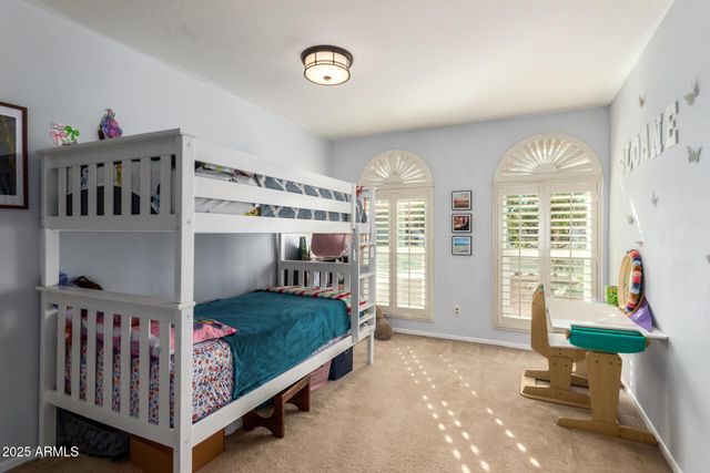 740 W SARAGOSA Street, Chandler, AZ 85225