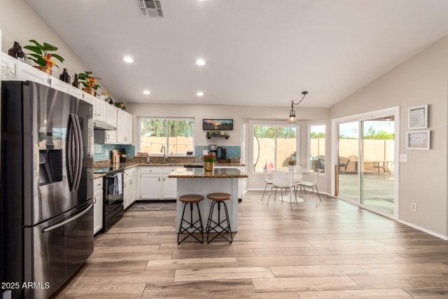 740 W SARAGOSA Street, Chandler, AZ 85225