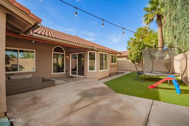 740 W SARAGOSA Street, Chandler, AZ 85225