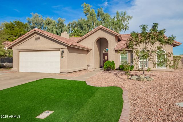 740 W SARAGOSA Street, Chandler, AZ 85225