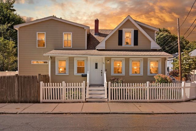 76 Saunders Street, Medford, MA 02155