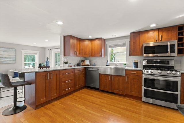 76 Saunders Street, Medford, MA 02155