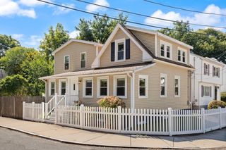 76 Saunders Street, Medford, MA 02155