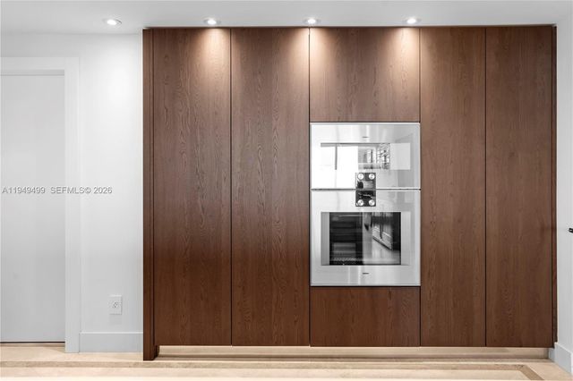 1643 Brickell Ave 2506, Miami, FL 33129