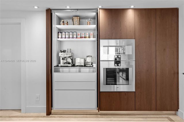 1643 Brickell Ave 2506, Miami, FL 33129