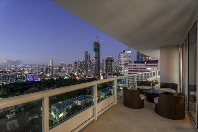 1643 Brickell Ave 2506, Miami, FL 33129