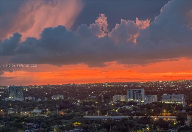 1643 Brickell Ave 2506, Miami, FL 33129