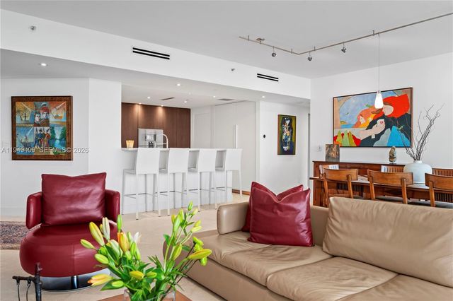 1643 Brickell Ave 2506, Miami, FL 33129