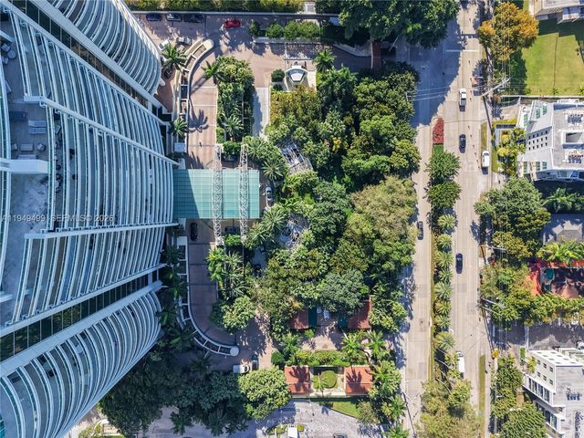 1643 Brickell Ave 2506, Miami, FL 33129