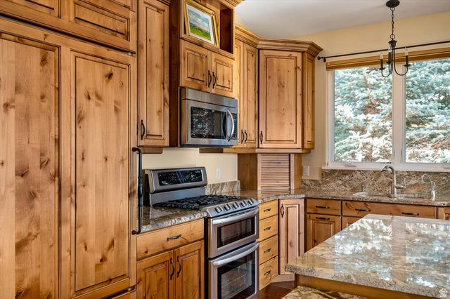 124 E PROVENCE WAY, Midway, UT 84049