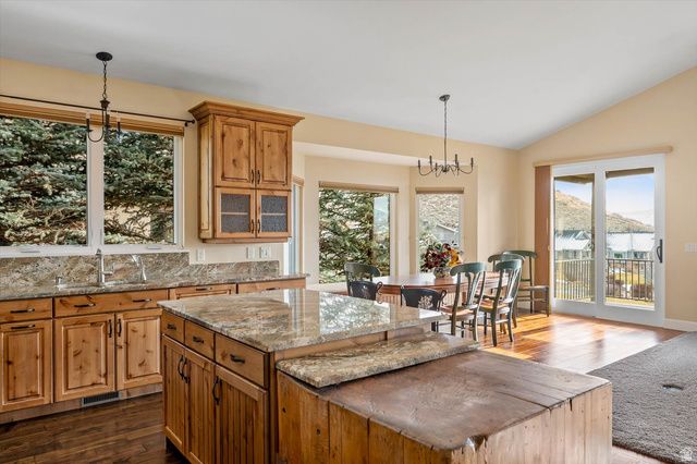 124 E PROVENCE WAY, Midway, UT 84049