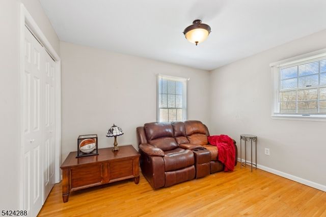 8 Papoose Trl, Hopatcong Boro, NJ 07821