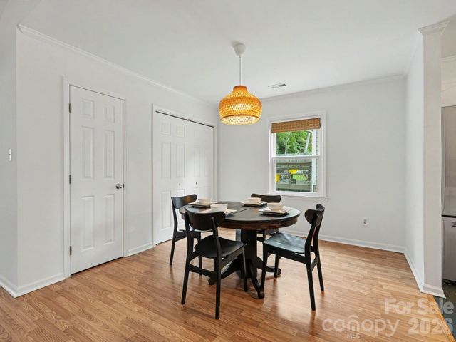 7239 Lockmont Drive, Charlotte, NC 28212