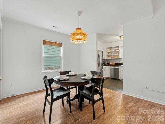 7239 Lockmont Drive, Charlotte, NC 28212