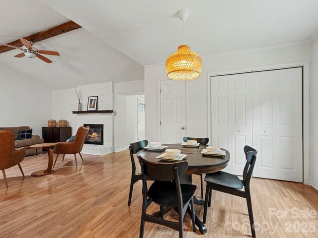 7239 Lockmont Drive, Charlotte, NC 28212