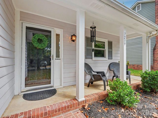 7239 Lockmont Drive, Charlotte, NC 28212