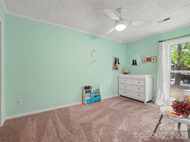 7239 Lockmont Drive, Charlotte, NC 28212
