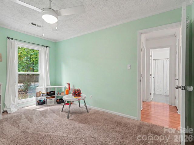 7239 Lockmont Drive, Charlotte, NC 28212