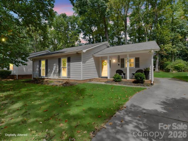 7239 Lockmont Drive, Charlotte, NC 28212