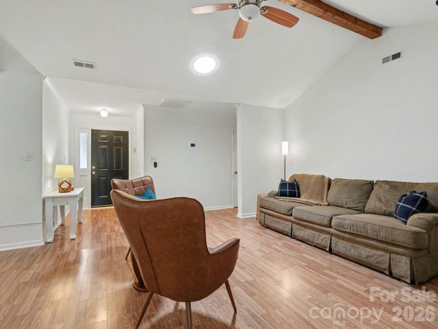 7239 Lockmont Drive, Charlotte, NC 28212