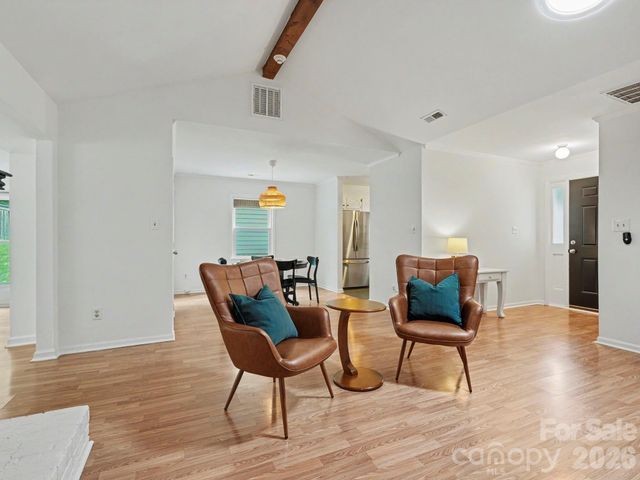 7239 Lockmont Drive, Charlotte, NC 28212
