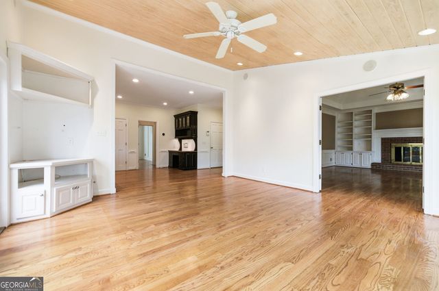 3463 Buck Hill SE, Marietta, GA 30067