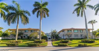320 14th AVE S 320E, Naples, FL 34102