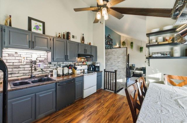 4036 RAMELLE Drive, Council Bluffs, IA 51501