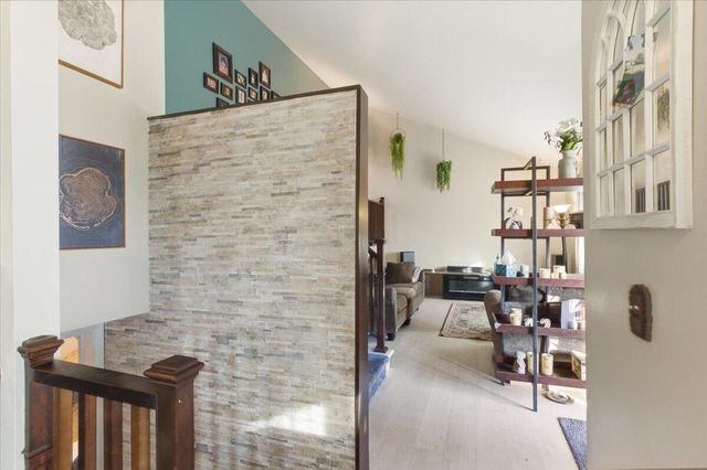 4036 RAMELLE Drive, Council Bluffs, IA 51501