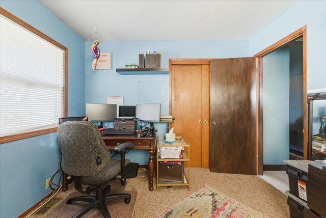 4036 RAMELLE Drive, Council Bluffs, IA 51501