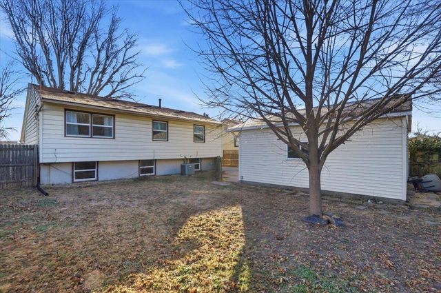 4036 RAMELLE Drive, Council Bluffs, IA 51501