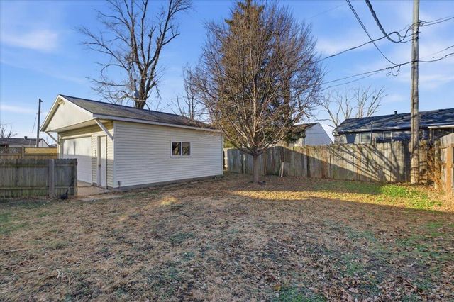 4036 RAMELLE Drive, Council Bluffs, IA 51501