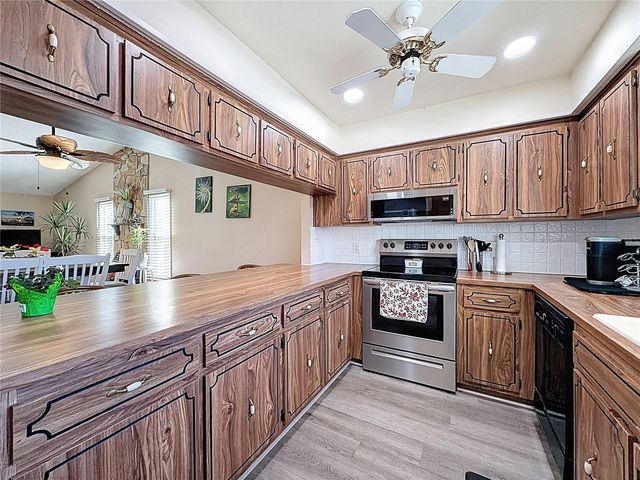 9961 EAGLES POINT CIRCLE 4, Port Richey, FL 34668