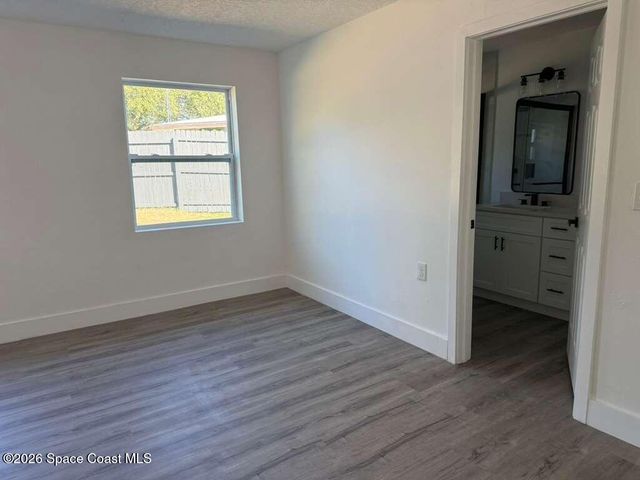 581 Calle Grande Street, Ormond Beach, FL 32174