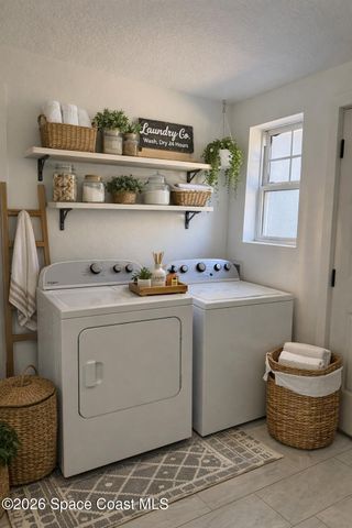 581 Calle Grande Street, Ormond Beach, FL 32174